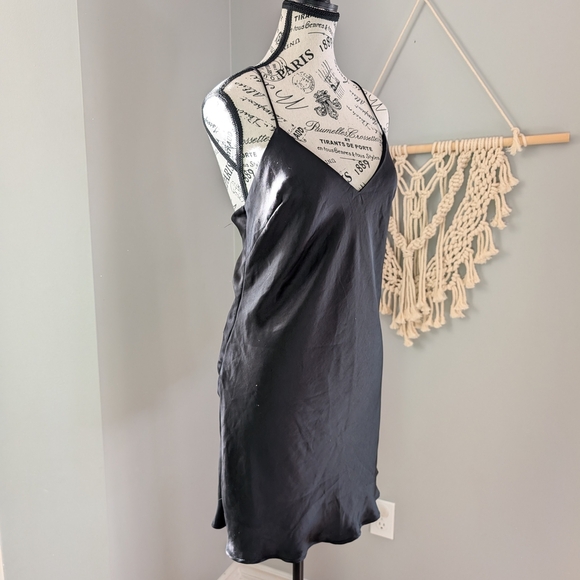 Zara Elegant Black Slip Dress - Picture 7 of 7